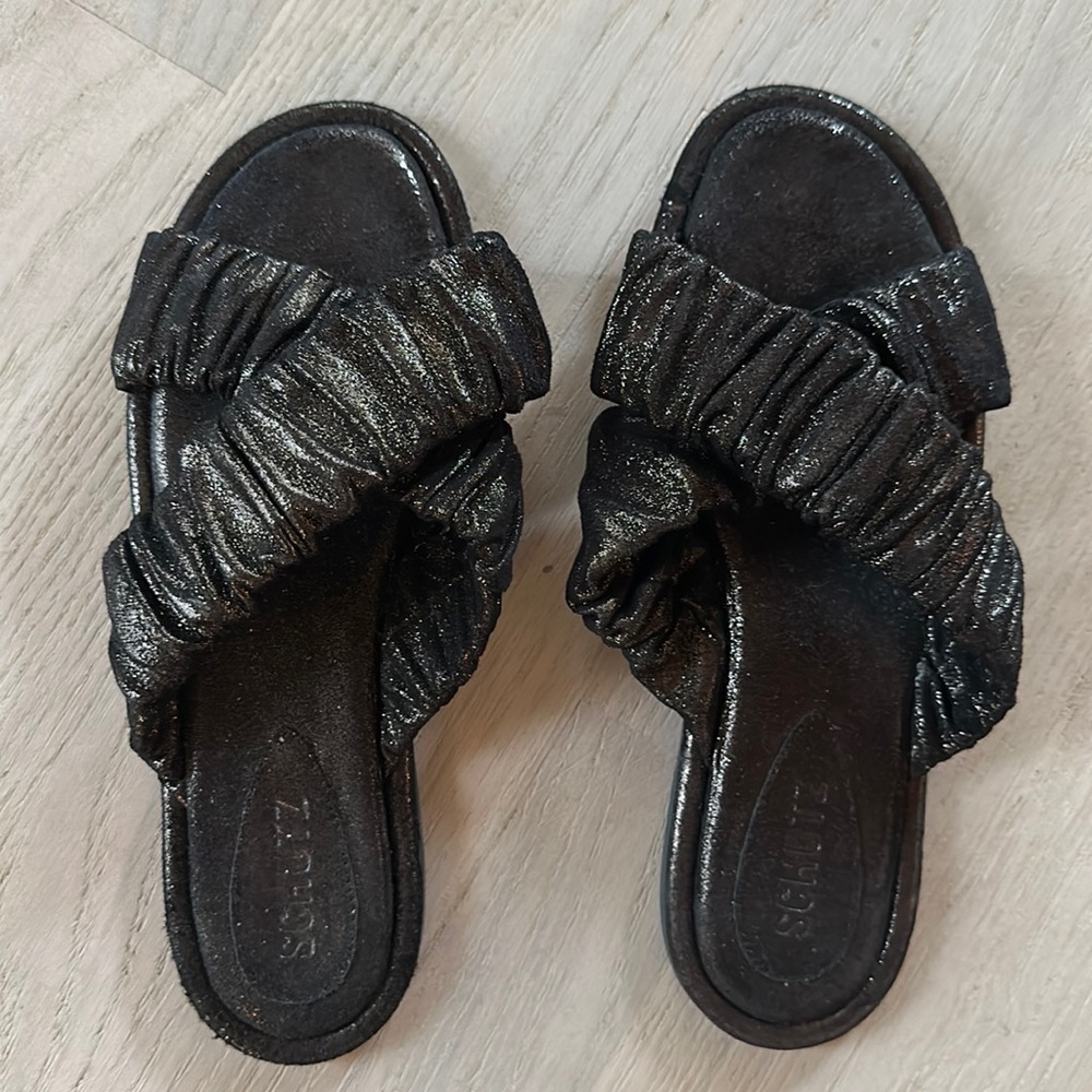 Schutz Paulina puffy metallic slides 7.5